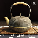 Cast iron kettle for tea